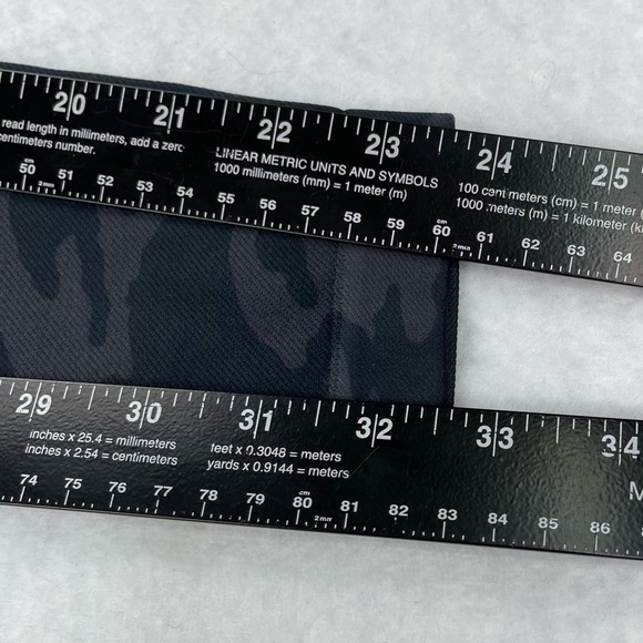 Spanx Leggings Womens‎ Small Look at Me Now Seamless Grey Black Camo Camouflage - Picture 5 of 8